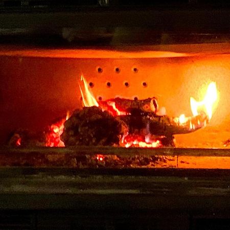 Alojamiento Con Amplio Salon Y Chimenea. Lägenhet Valverde  Exteriör bild