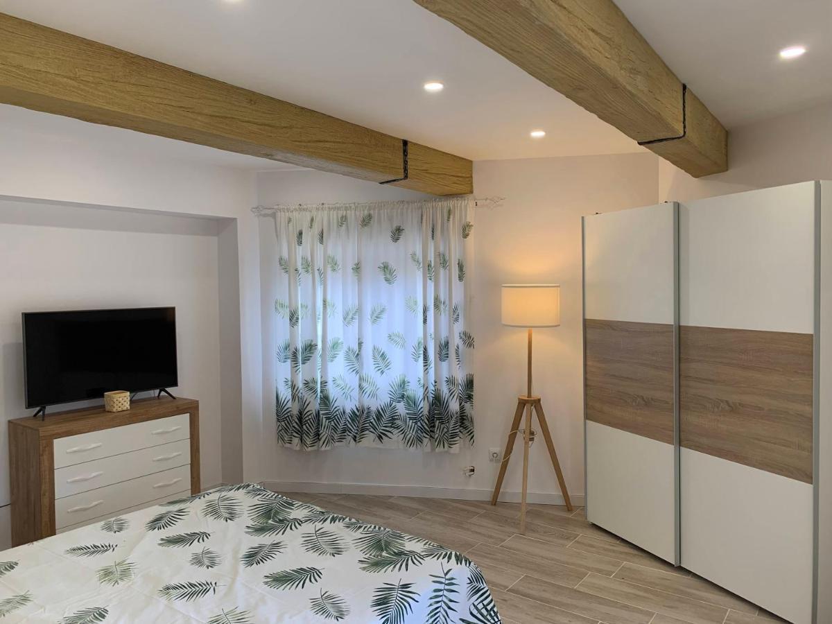 Alojamiento Con Amplio Salon Y Chimenea. Lägenhet Valverde  Exteriör bild